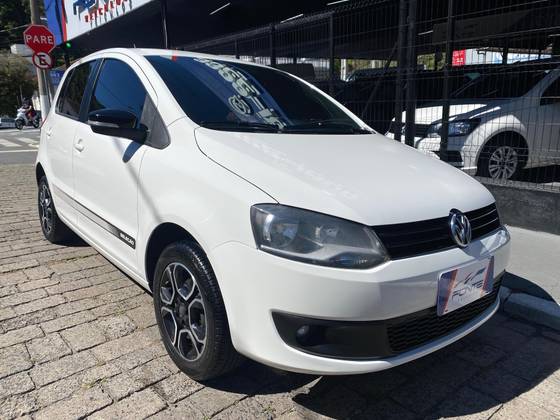 VOLKSWAGEN FOX 1.0 MI SELEÇÃO 8V FLEX 4P MANUAL